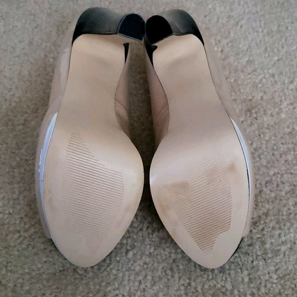 NWT! Steve Madden "Riott" Platform Pump Nude Blush (10) - Picture 6 of 9